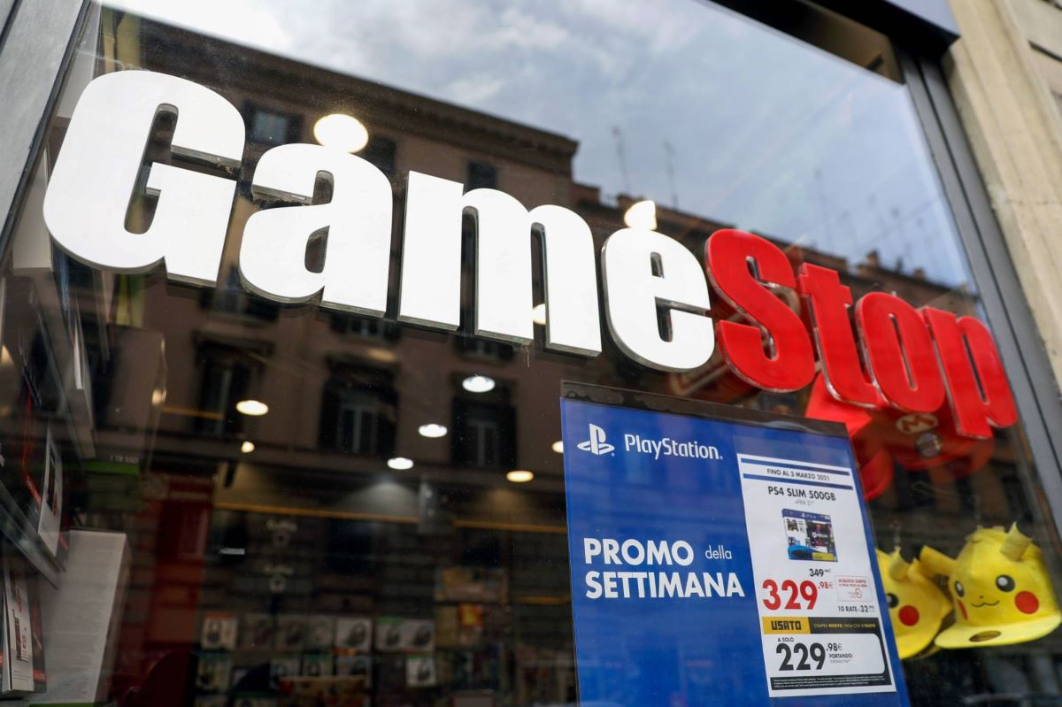 1681589037 Unexpected surge in GameStop earnings sends stocks higher